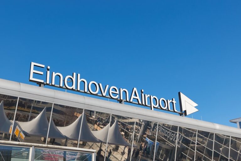 Eindhoven airport renovatie