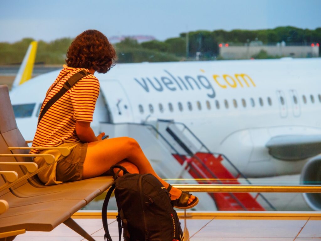 vueling vertraging laat reiziger wachten